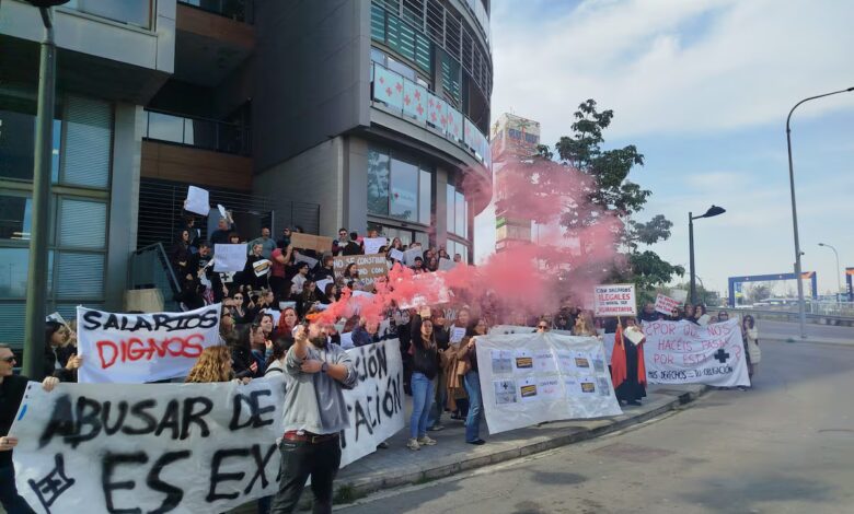 Сотрудники Cruz Roja требуют пересмотра условий труда после провала переговоров