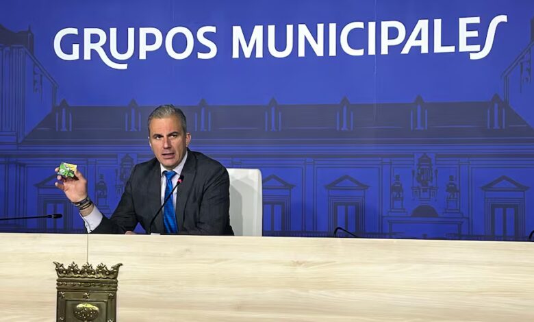 Conflict Heats Up in Madrid City Council Over Ortega Smith’s Status