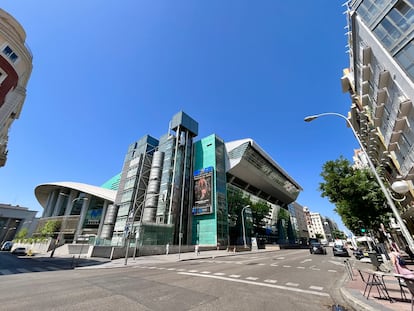 Wave of protests in Madrid over new contracts at Vallecas hospital