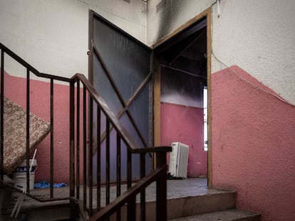 Fire in Abandoned Building Claims Lives of Teenagers in Manlleu