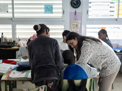 Каталонским учителям обещают рост зарплат на 1 500 евро к 2029 году