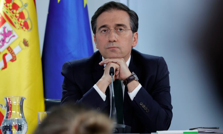 Испания официально понижает уровень дипотношений с Израилем: что стоит за решением