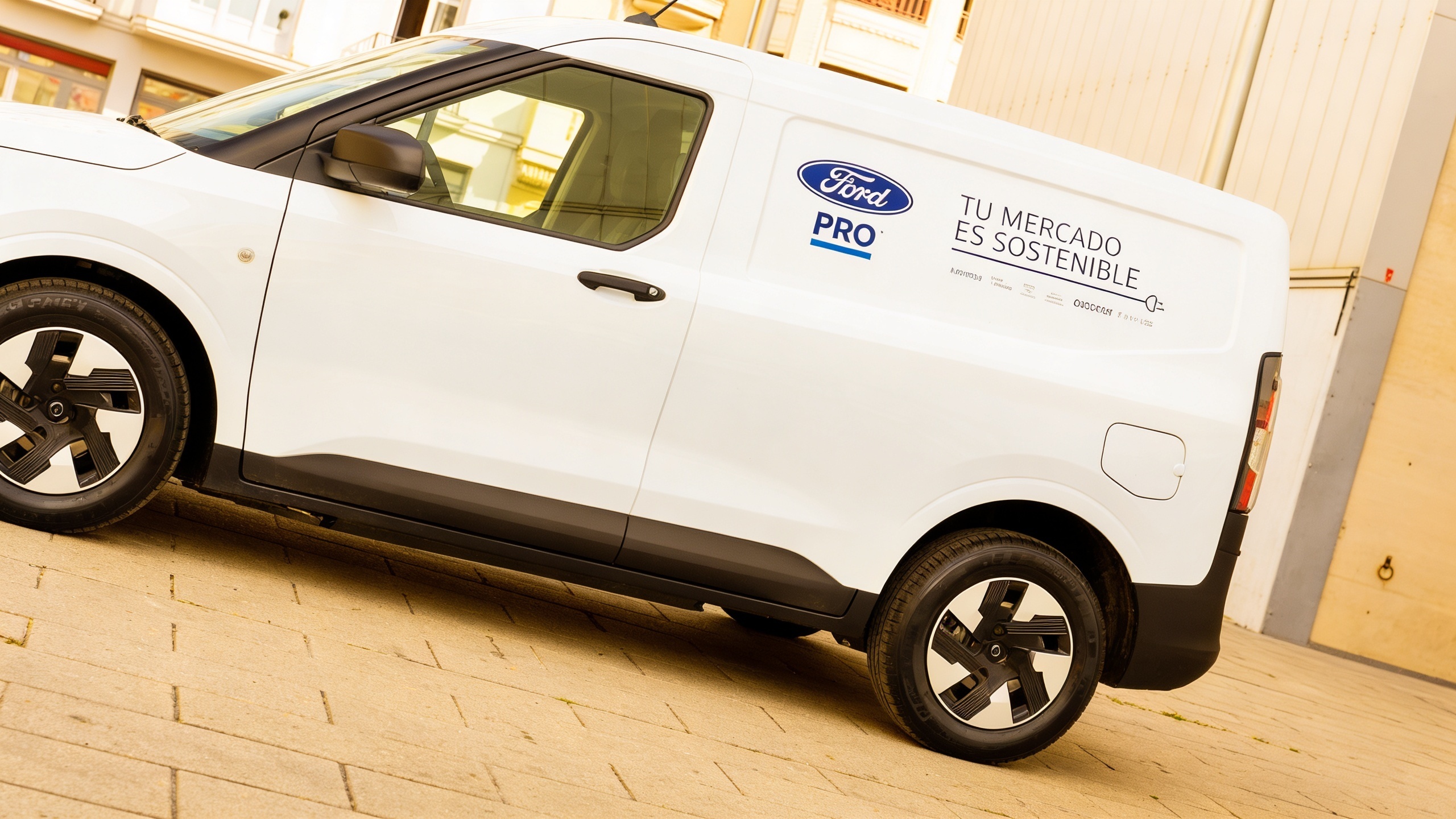 Ford E-Transit Custom and E-Transit Courier Enter Madrid’s Markets: A New Bet on Electric Vans