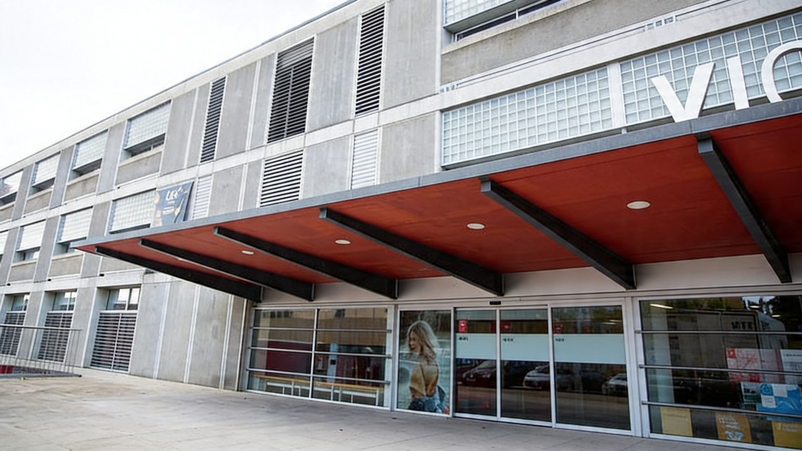 Catalonia to cut tuition for UVic medical faculty by nearly half