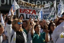 Медики устроили новую волну протестов: La Paz и эффект Моники Гарсии