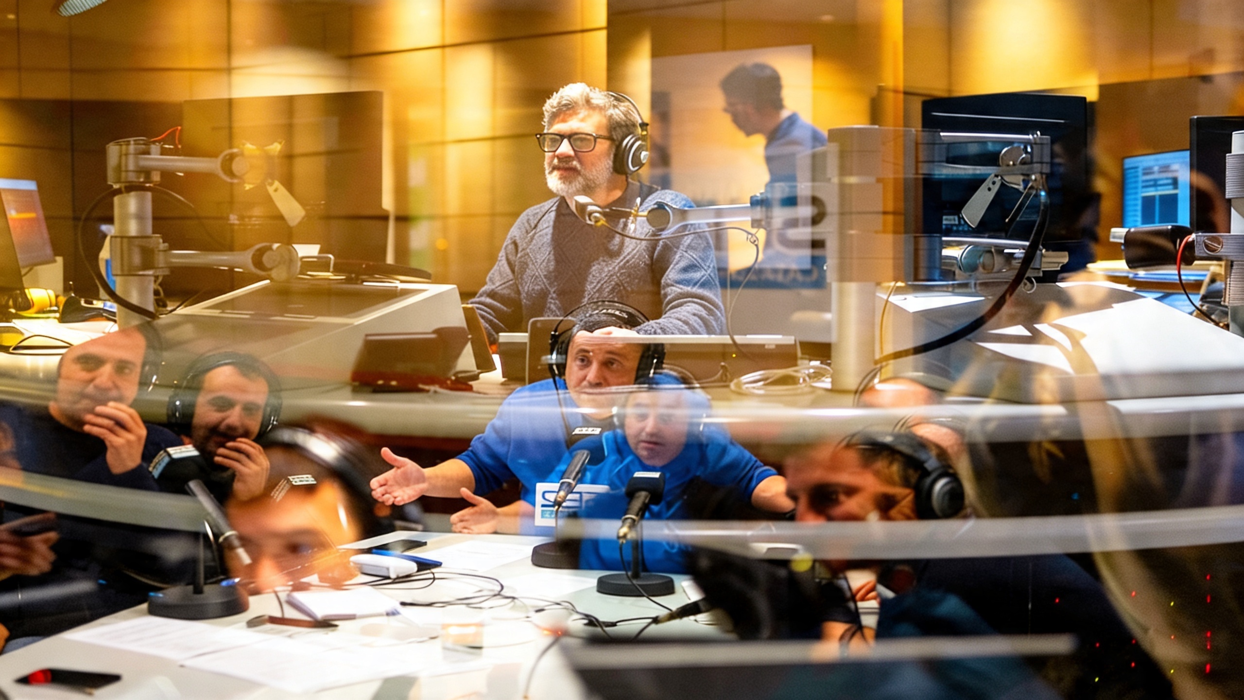 Radio SER in Catalonia boosts audience and overtakes rivals in listenership