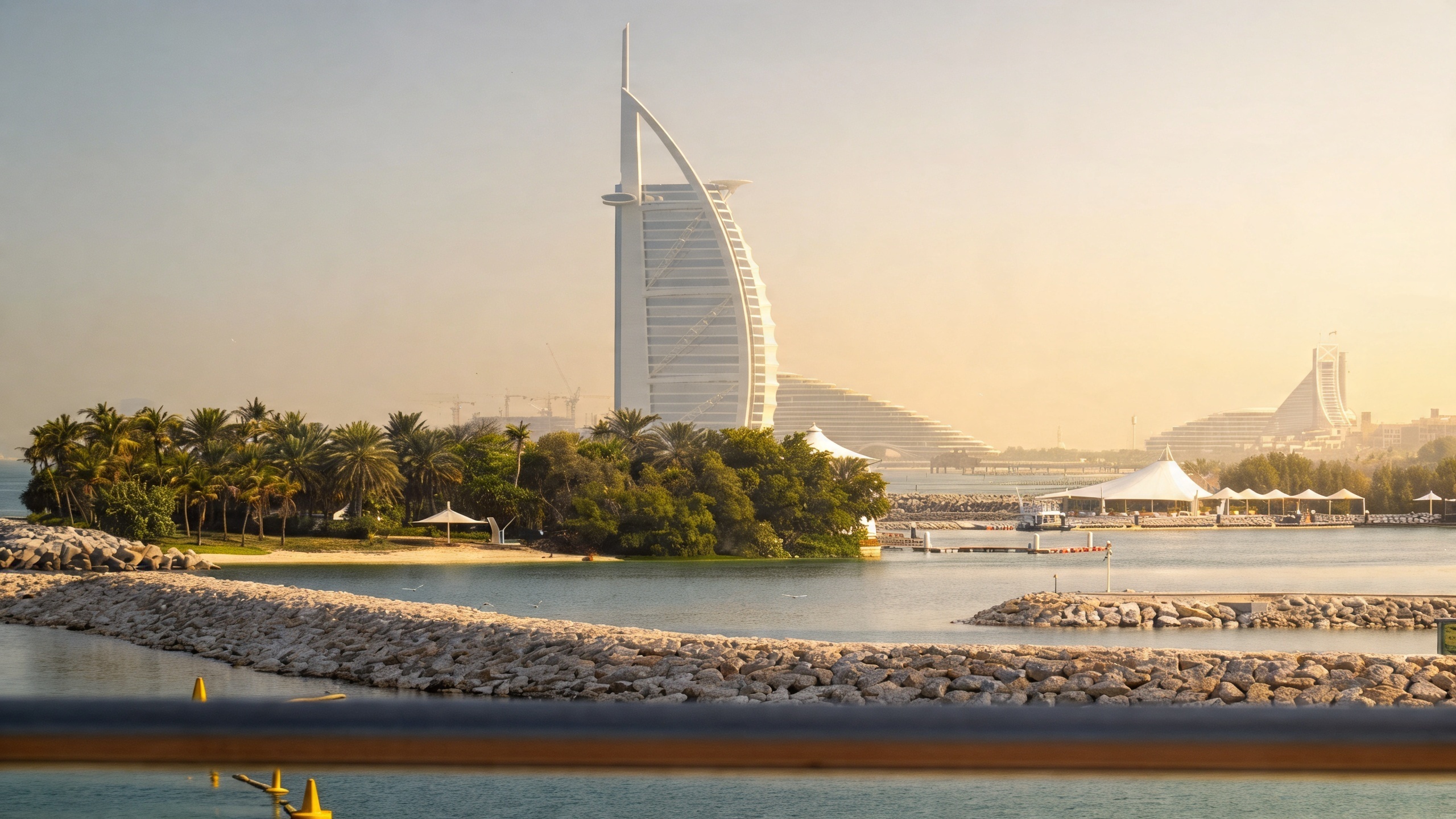 Persian Gulf Cities Left Defenseless Against Threat of War