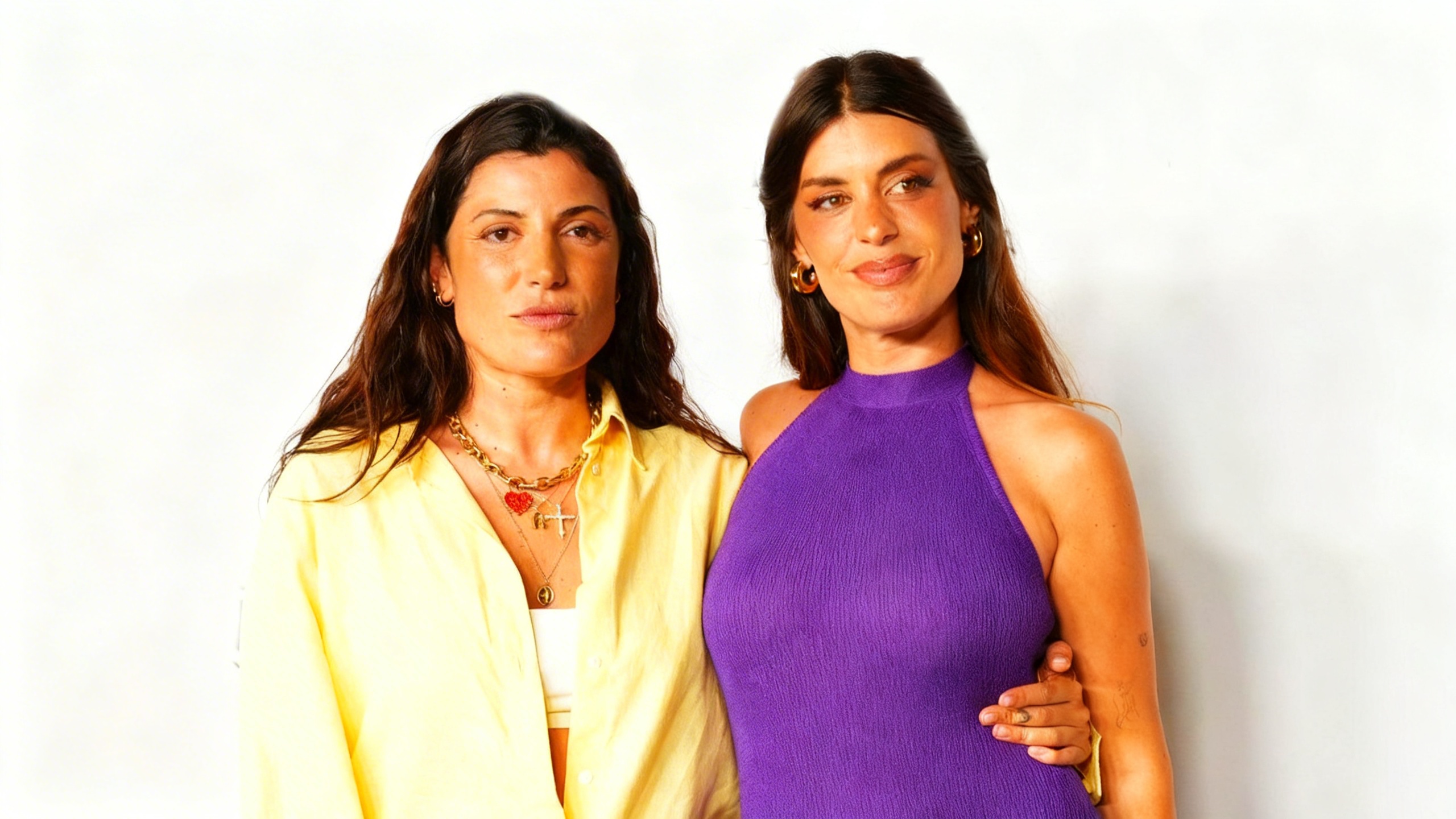 Dulceida and Alba Paul celebrate 10 years together with a new beach ceremony