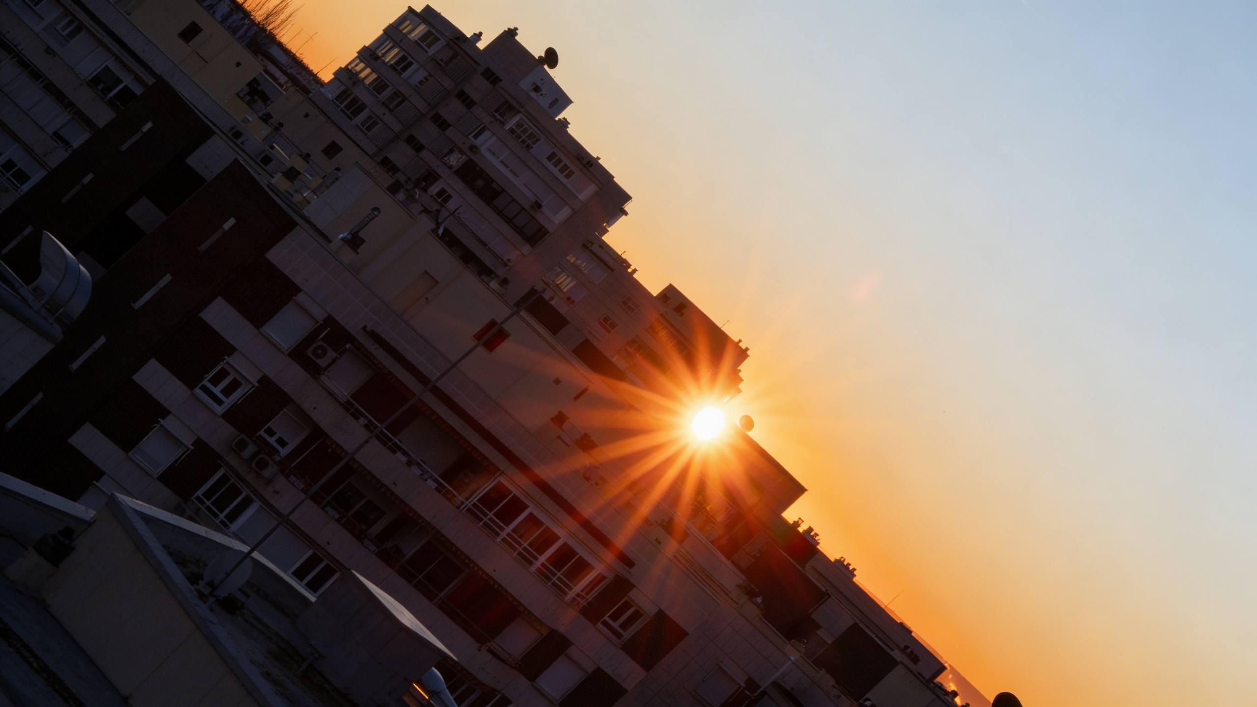 La Santa Sed Bar Disappears in Madrid: How the Neighborhood’s Memory Shifts