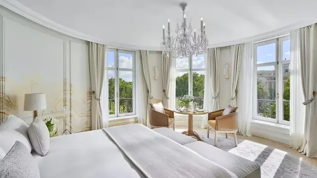 Mandarin Oriental Ritz Madrid — сколько стоит ночь в самом престижном номере